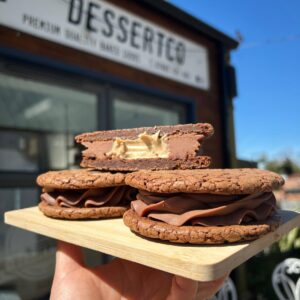 Bueno Brownie Cookie Sandwich