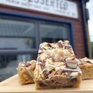 Kinder Bueno Blondie